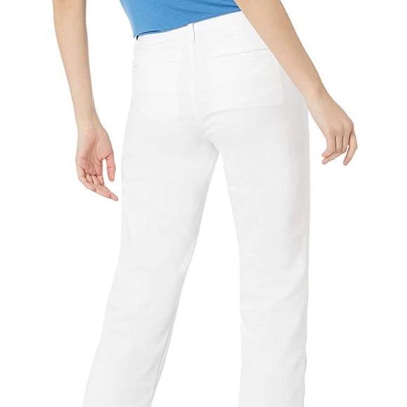 (1738) Amazon Essentials Women's Stretch Twill Chino Pant Straight Fit - Picture 3 of 7